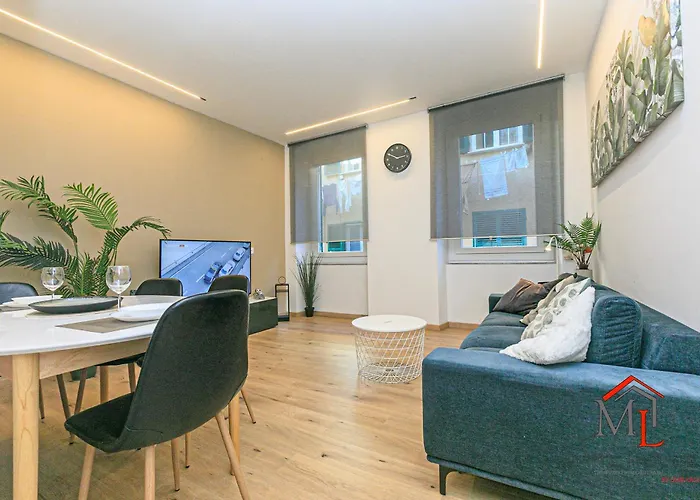 Parrot House Airport By Ml White House Appartement