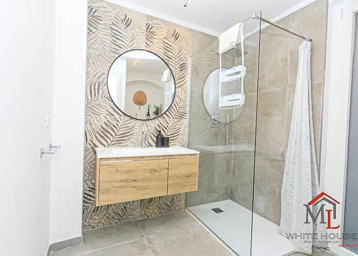 Parrot House Airport By Ml White House شقة