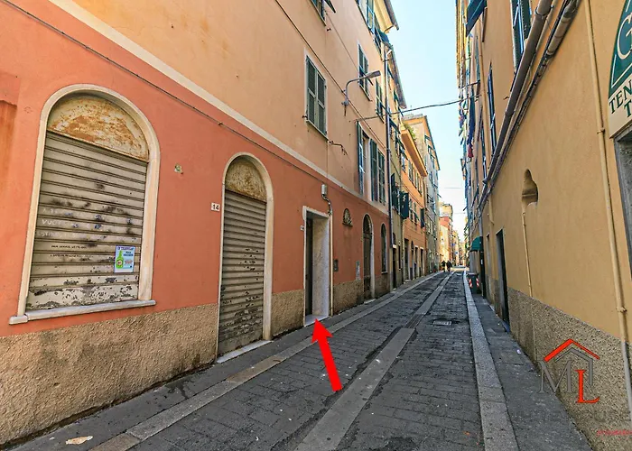 Parrot House Airport By Ml White House شقة جنوة