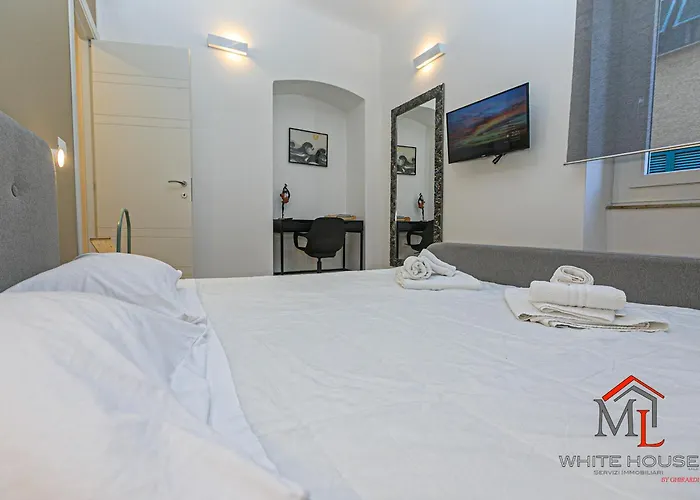 Appartement Parrot House Airport By Ml White House *